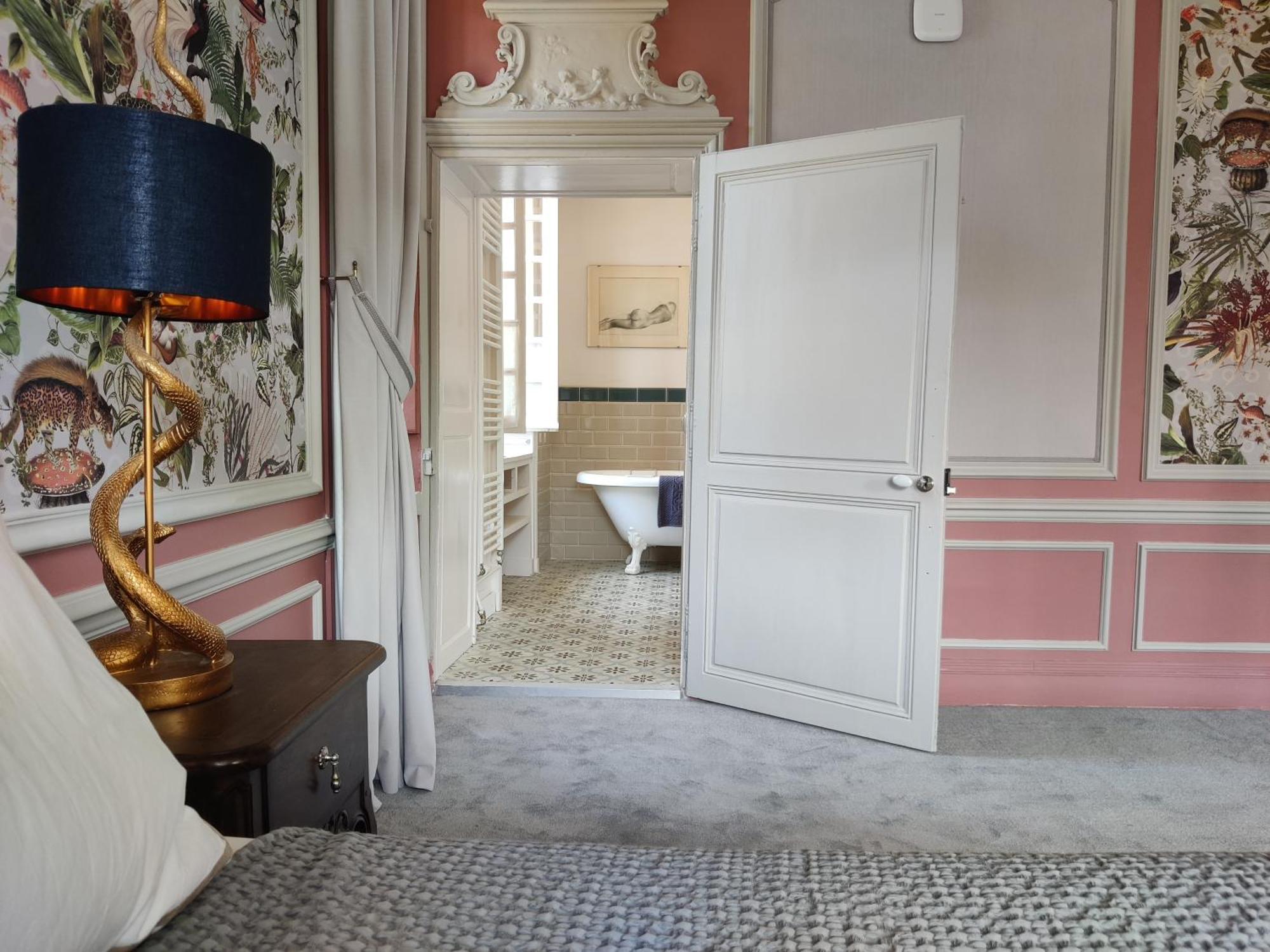 Chateau De La Huberdiere Nazelles-Negron Стая снимка